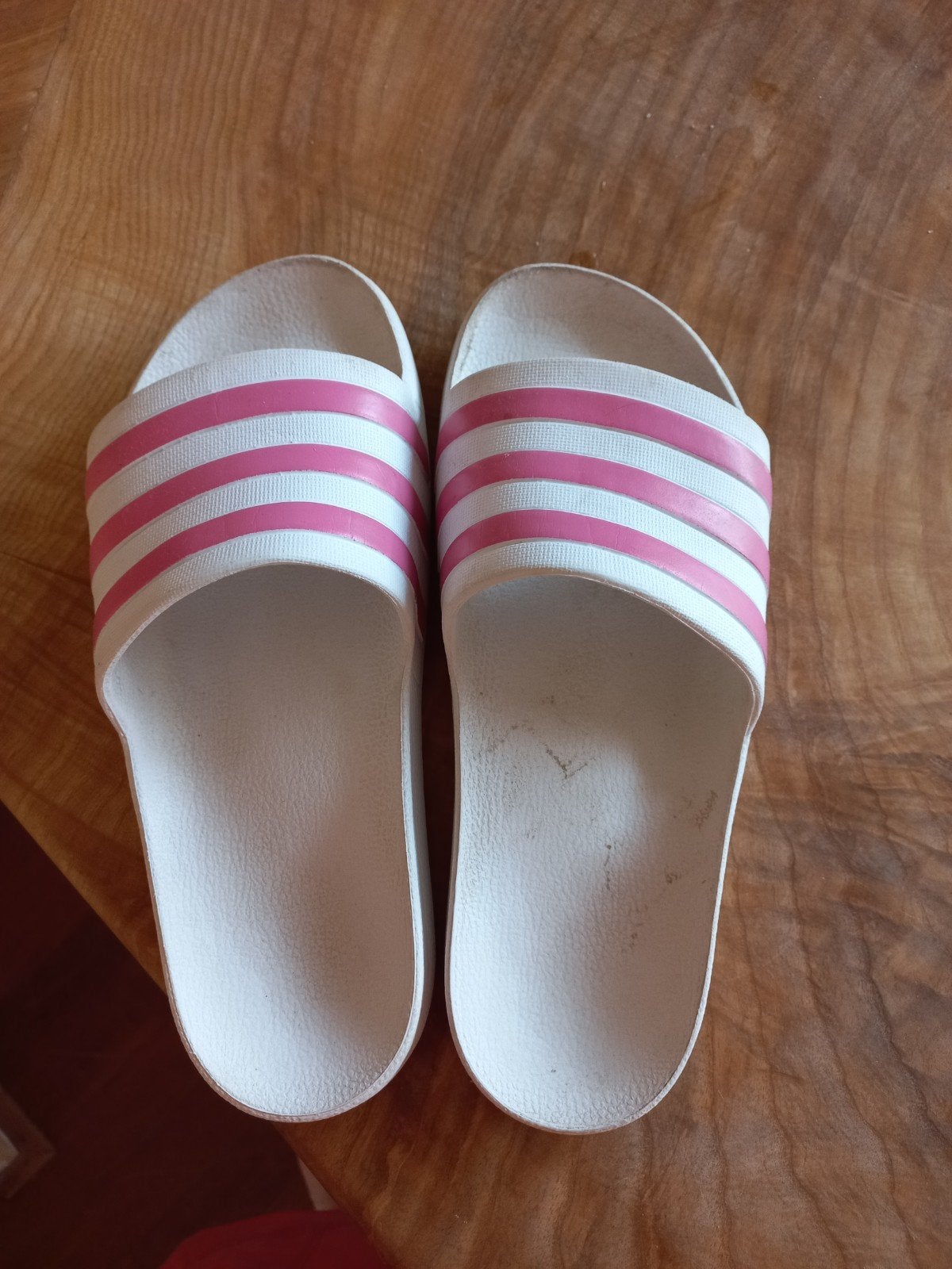 Adidas slippers maat 37/38 - 26 cm, Ophalen of Verzenden, Gedragen