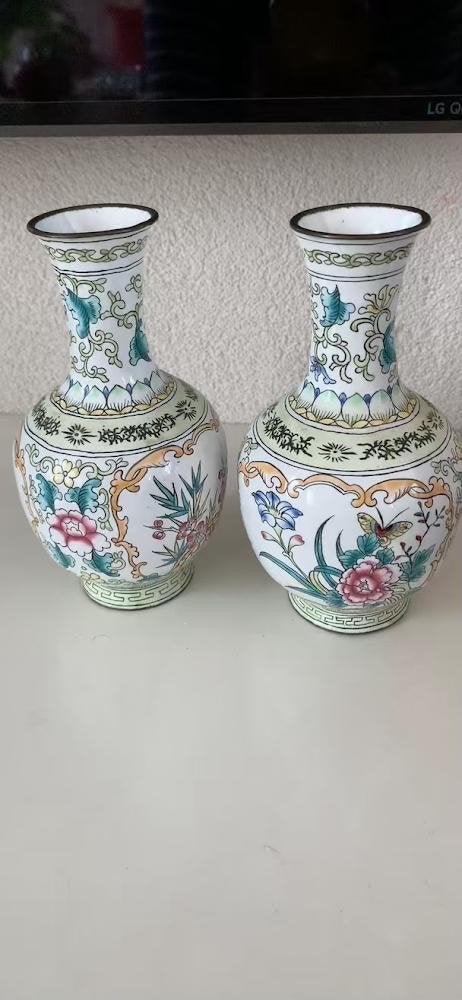 Set van 2 handgemaakte cloisonné vaasjes met bloemmotief, Ophalen of Verzenden