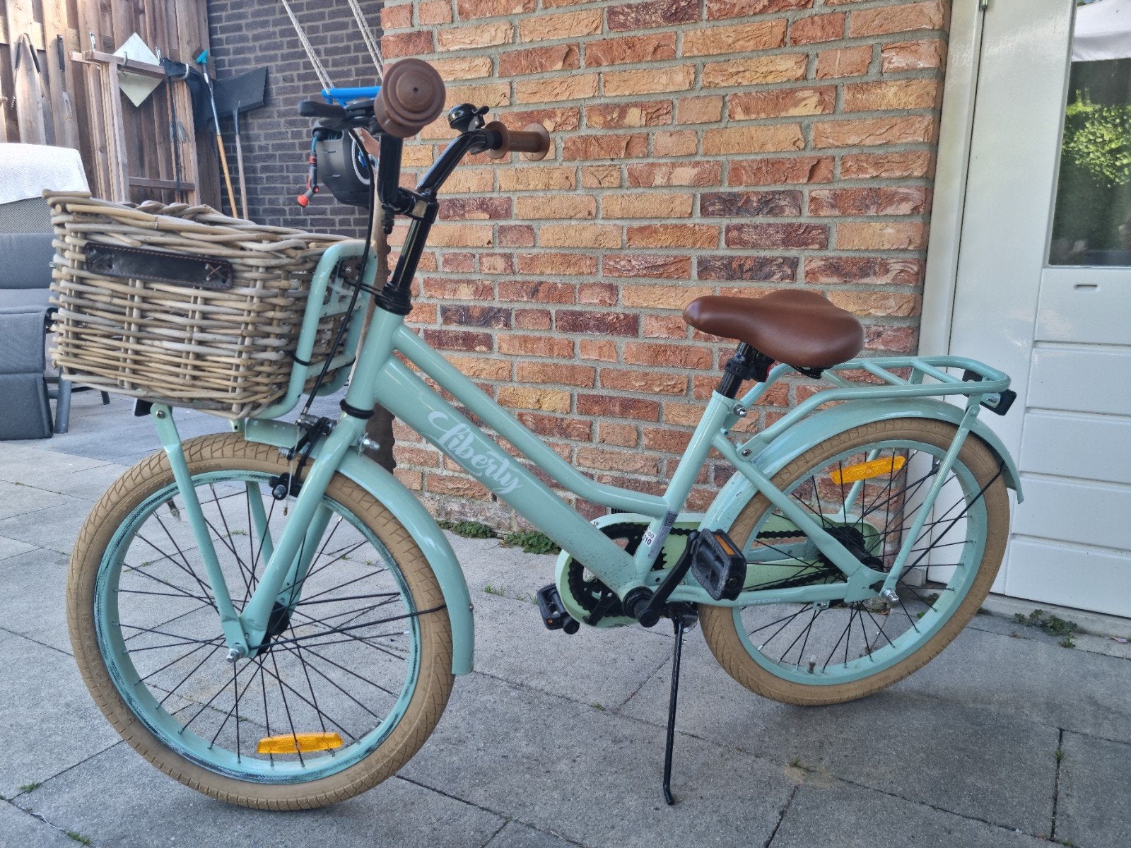 liberty 20 inch fiets mintgroen met mandje, Fietsen en Brommers, Fietsen | Meisjes, Ophalen, Zo goed als nieuw, 20 inch