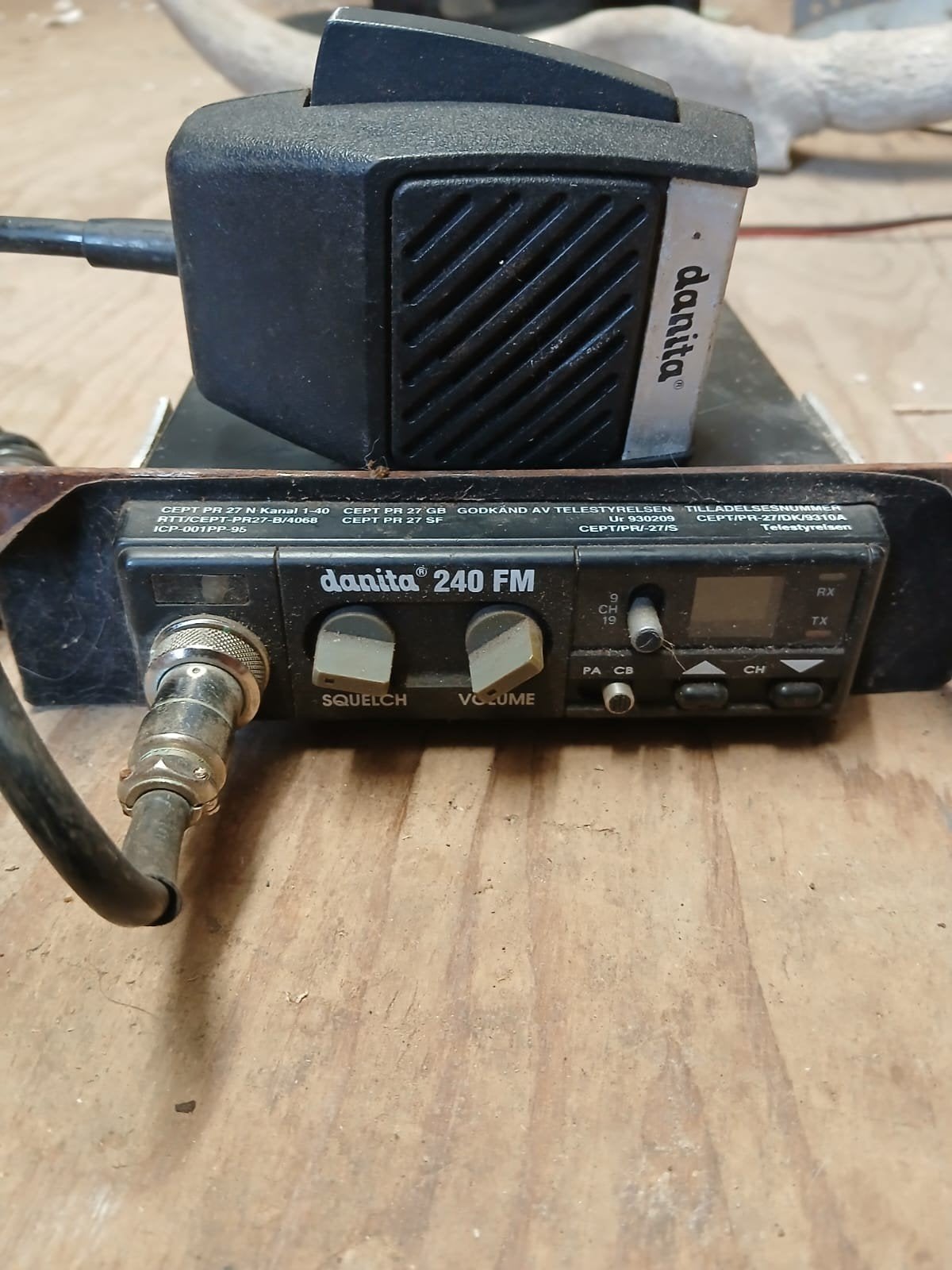Danita 27MC Bakkie - 240 FM CB Radio, Ophalen of Verzenden, Gebruikt, Zender en Ontvanger