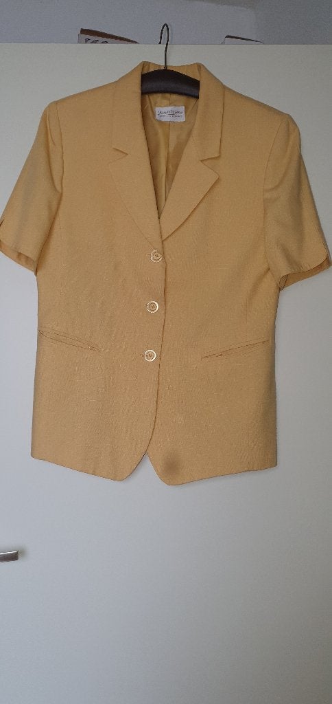Dames korte mauw jasje, Kleding | Dames, Verzenden, Geel, Maat 42/44 (L), Michel Valerie