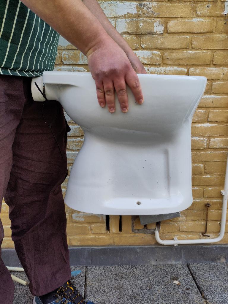 Witte WC pot, Ophalen, Gebruikt, Steen, Toilet