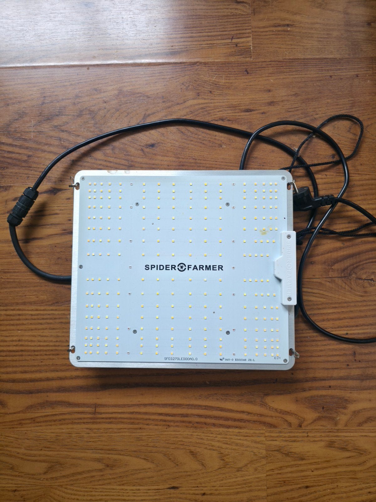 Spider Farmer SF-1000 LED Kweeklamp - Zo goed als nieuw, Tuin en Terras, Kweekspullen, Ophalen of Verzenden, Zo goed als nieuw