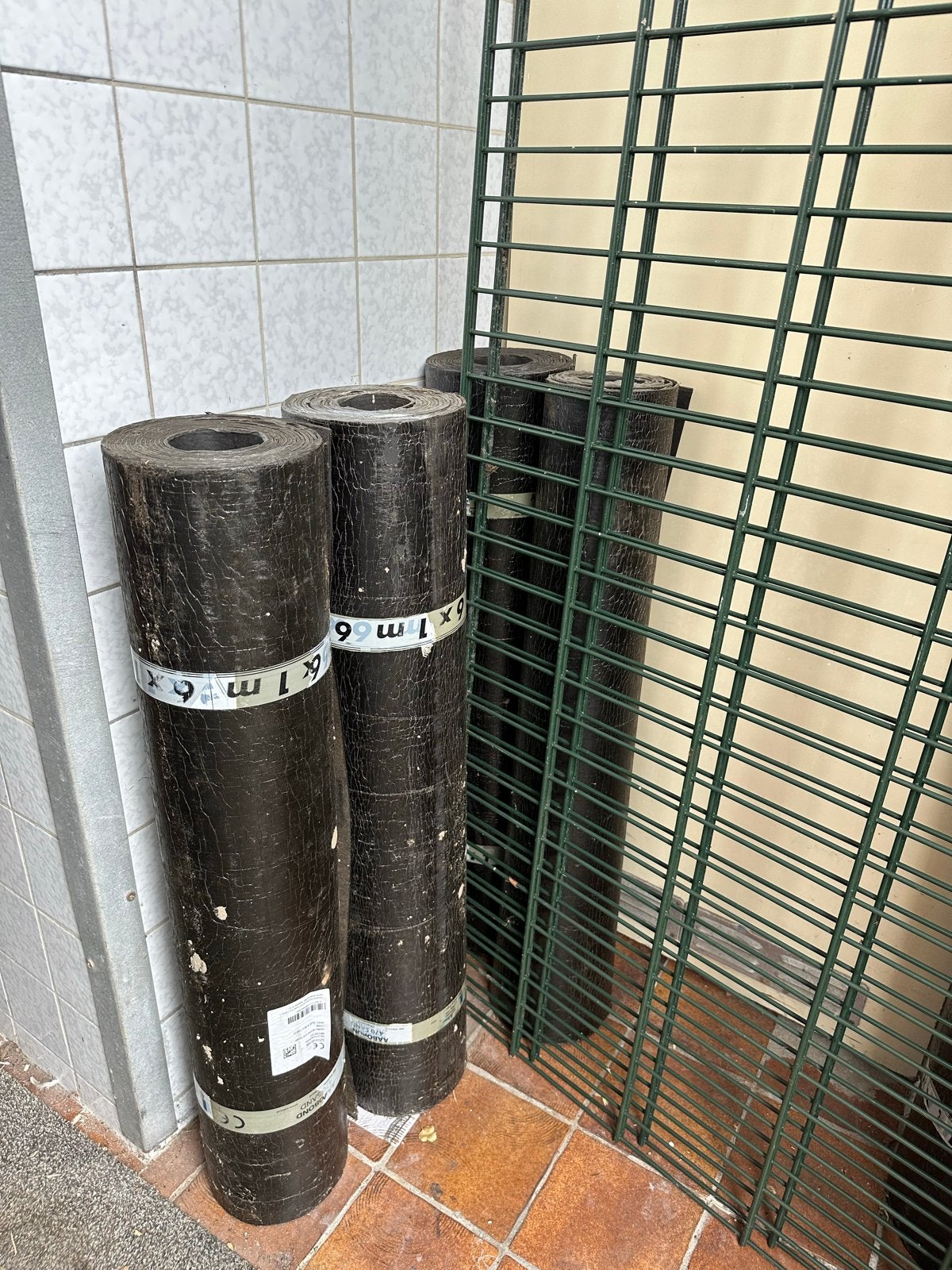 6 rollen dakleer AABO BOND 470 SAND 1x6m, Ophalen, Overige materialen, Zwart, Nieuw