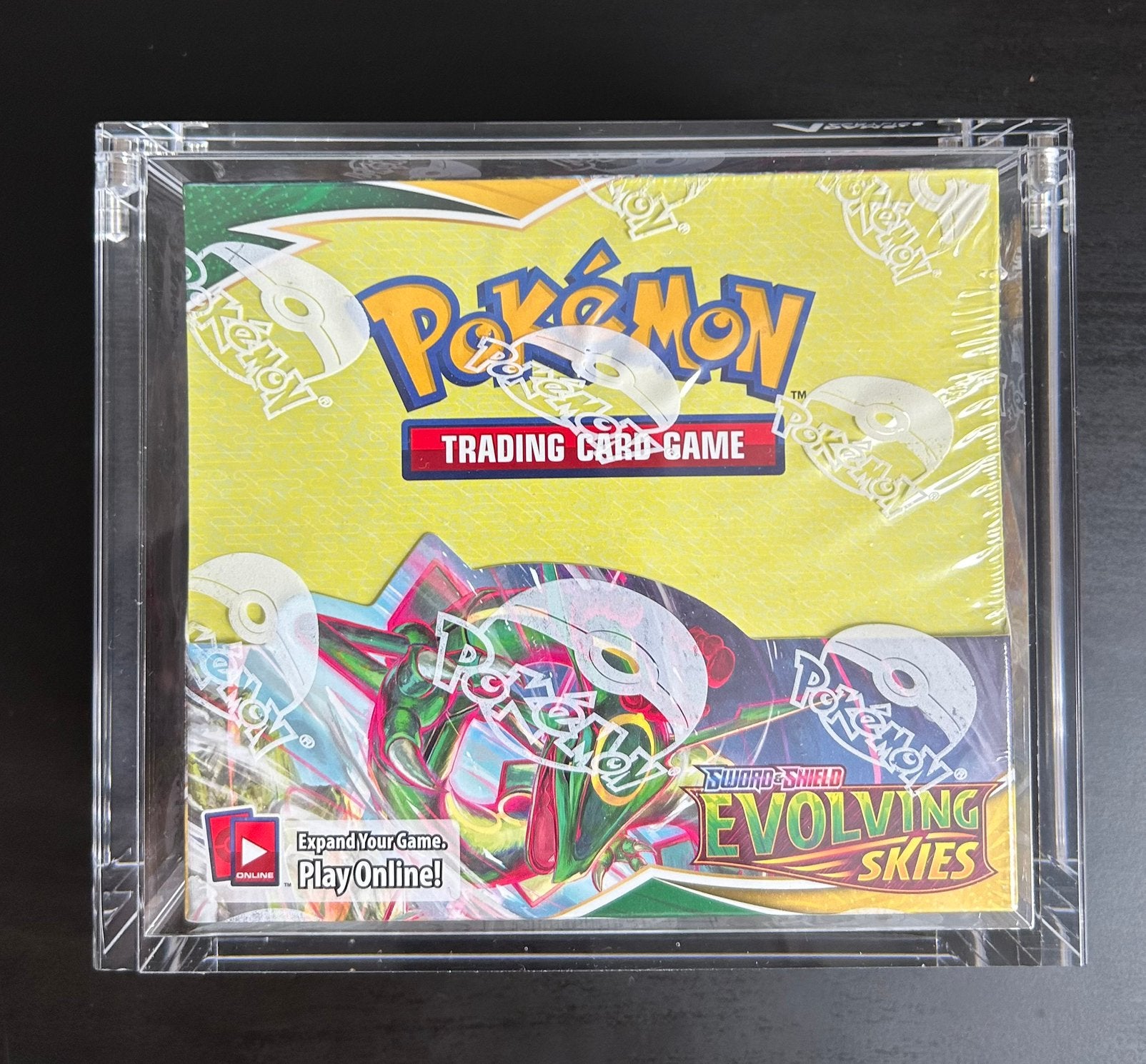 Evolving Skies Boosterbox MINT 1st print, Hobby en Vrije tijd, Verzamelkaartspellen | Pokémon, Ophalen of Verzenden, Zo goed als nieuw