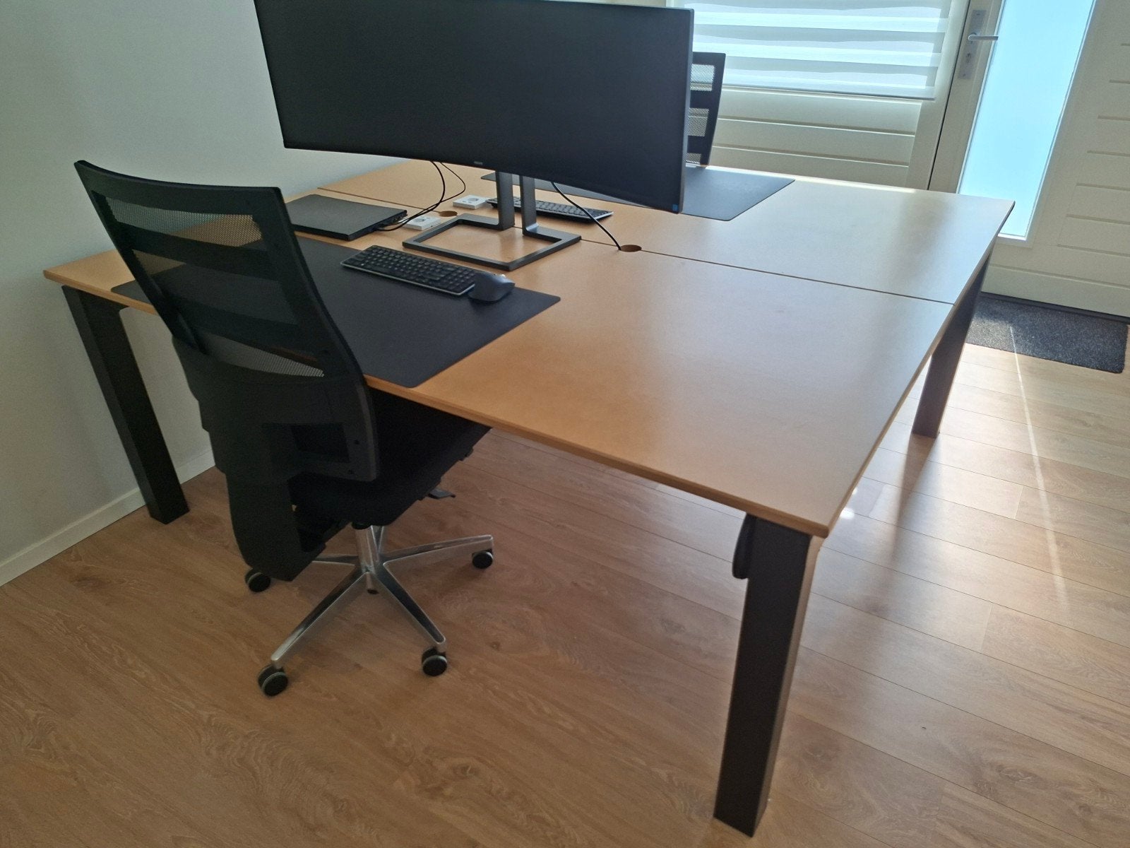 Groot bureau 193 x 175 cm + optioneel bureaustoel, Zwart, Gebruikt, Duo-bureau, Ophalen