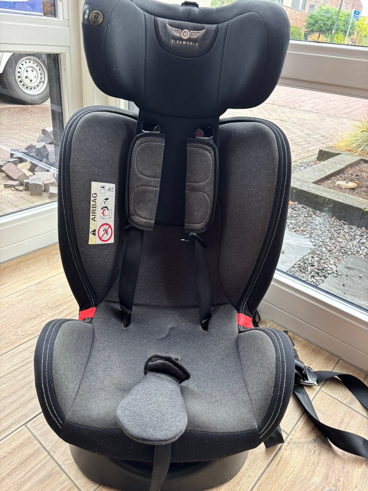 Sleeworld autostoel isofix, Verstelbare rugleuning, Zo goed als nieuw, 9 t/m 36 kg, Isofix