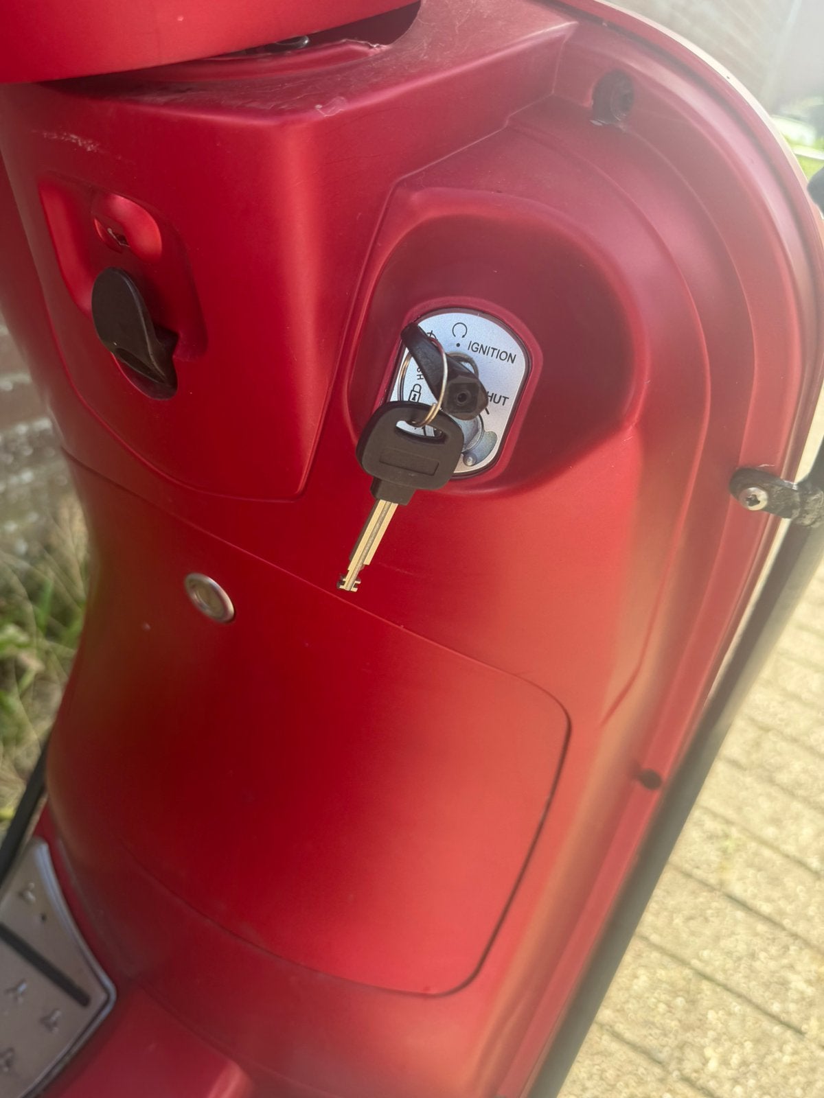 Killerbee scooter, Ophalen