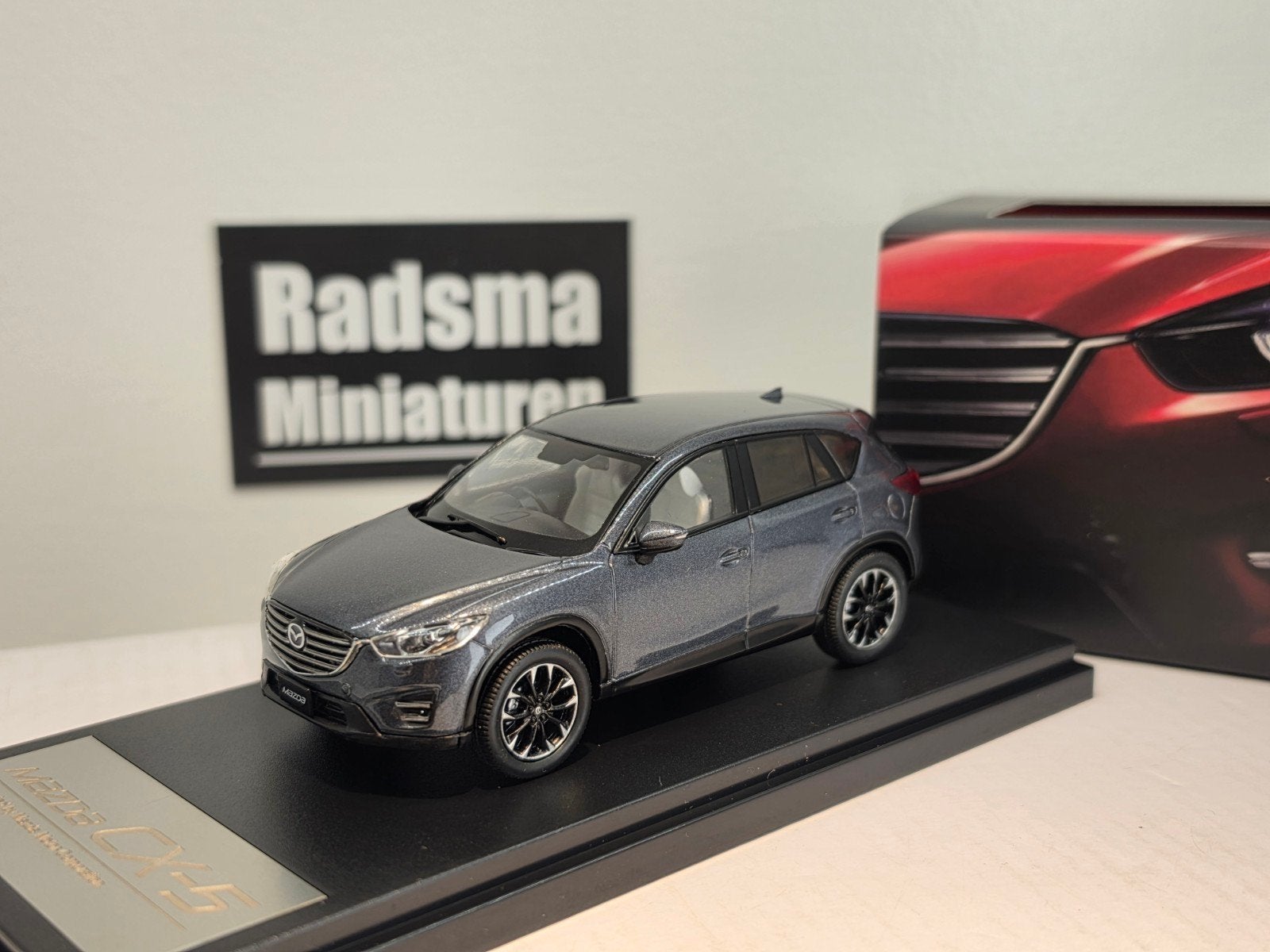 Mazda CX-5 2015 - Meteor gray mica - 1:43 Hi-Story dealer, Hobby en Vrije tijd, Modelauto's | 1:43, Overige merken, Auto, Nieuw