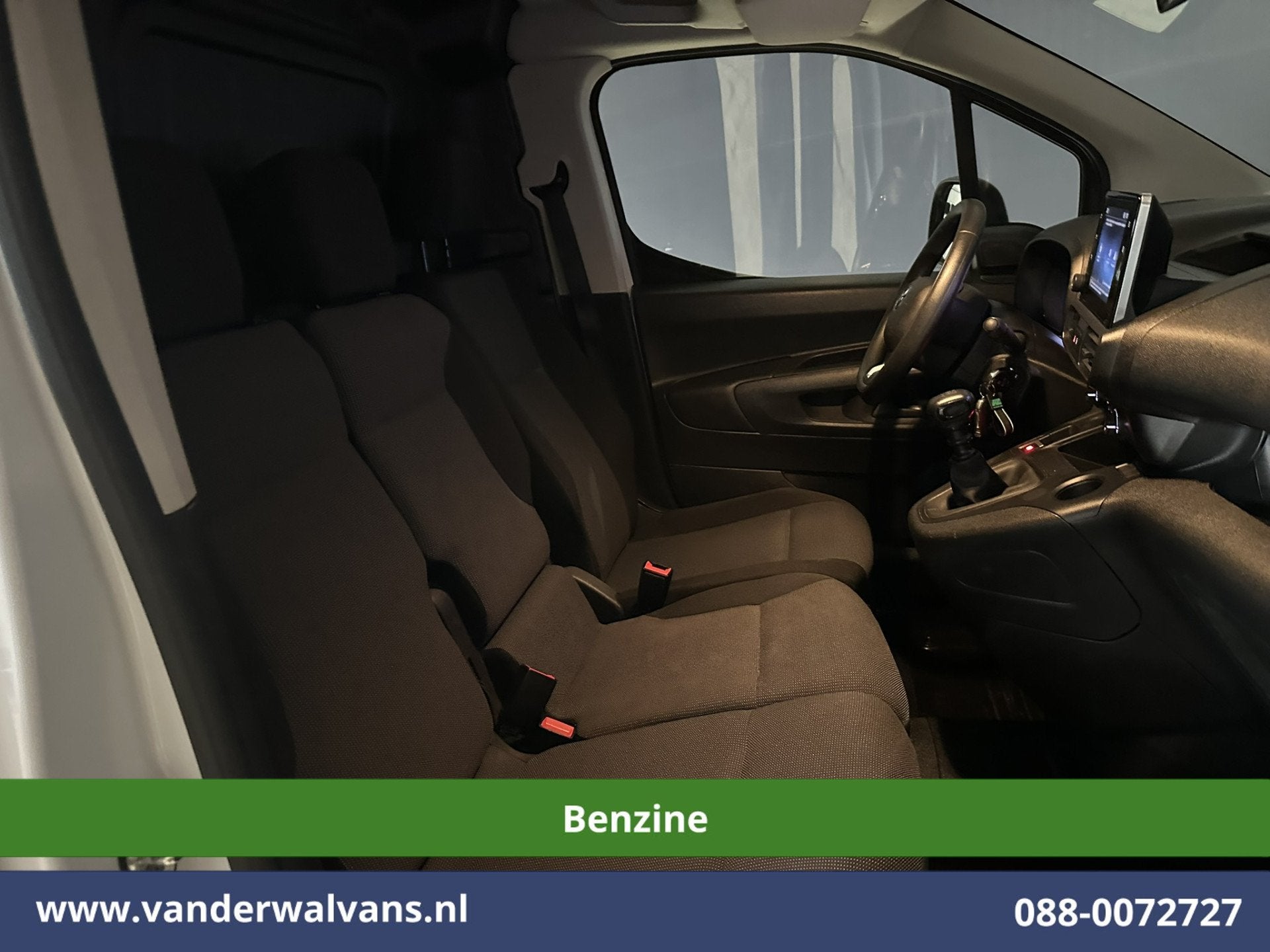 Toyota PROACE CITY 1.2 Turbo 111pk Benzine Motor L1H1 Euro6, Voorwielaandrijving, Dealer onderhouden, 1199 cc, Wit