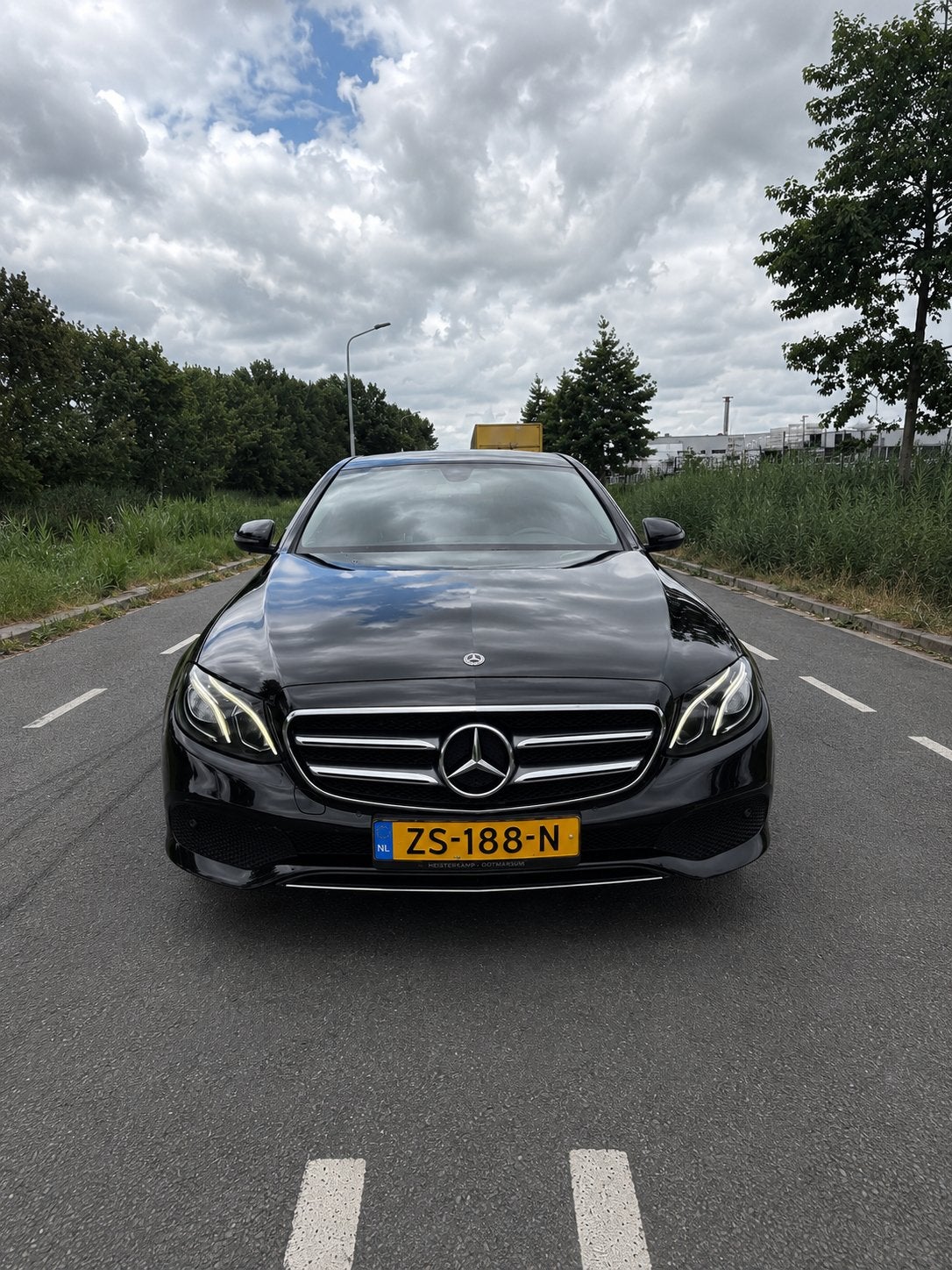 Mercedes-Benz E-Klasse - 2e Eigenaar - 2018 Zwart, Auto's, Automaat, Achterwielaandrijving, 4 cilinders, Zwart
