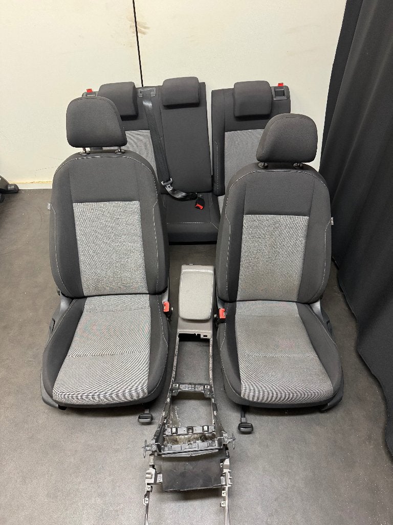 VW Golf 7 interieurset - 5 deurs compleet - zeer netjes, Auto-onderdelen, Interieur en Bekleding, Volkswagen, Gebruikt, Ophalen