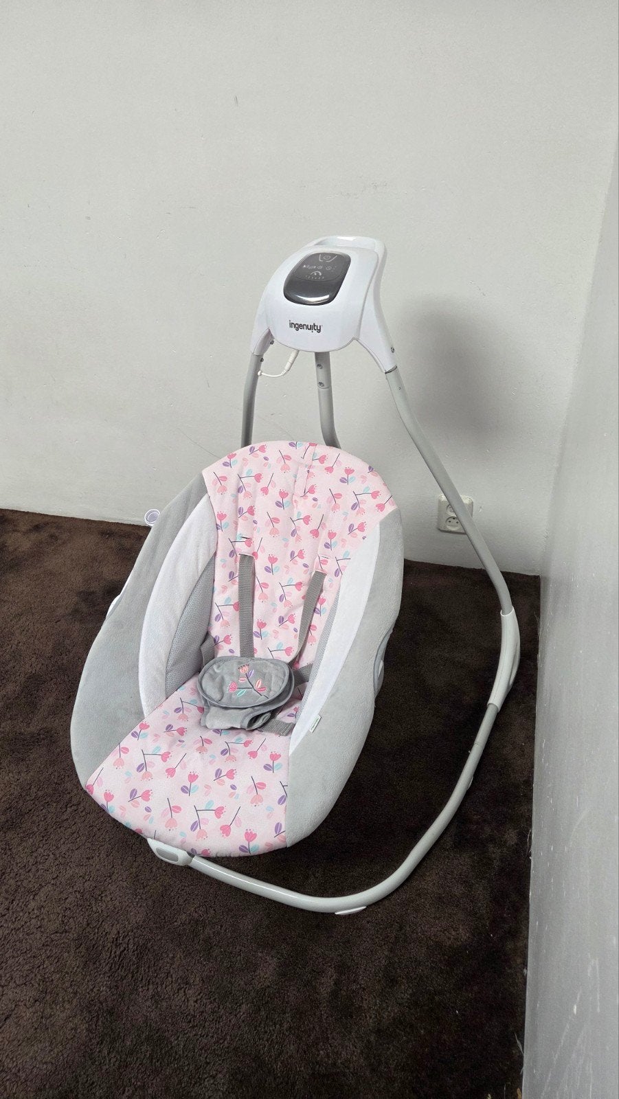 Ingenuity babyschommel met muziek Zo goed als nieuw, Ophalen