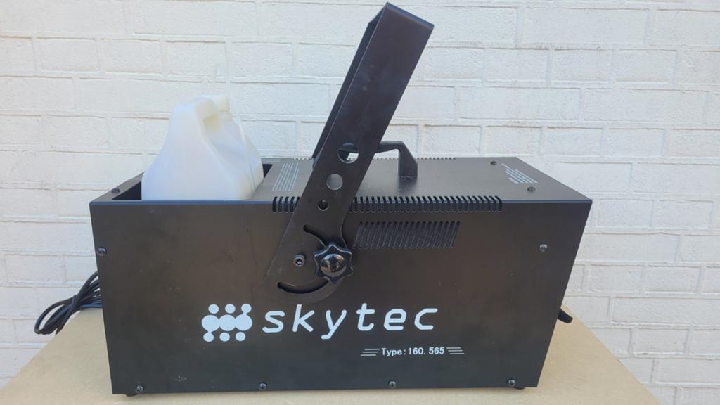Rookmachine skytec type 160.565, Ophalen, Zo goed als nieuw, Rookmachine