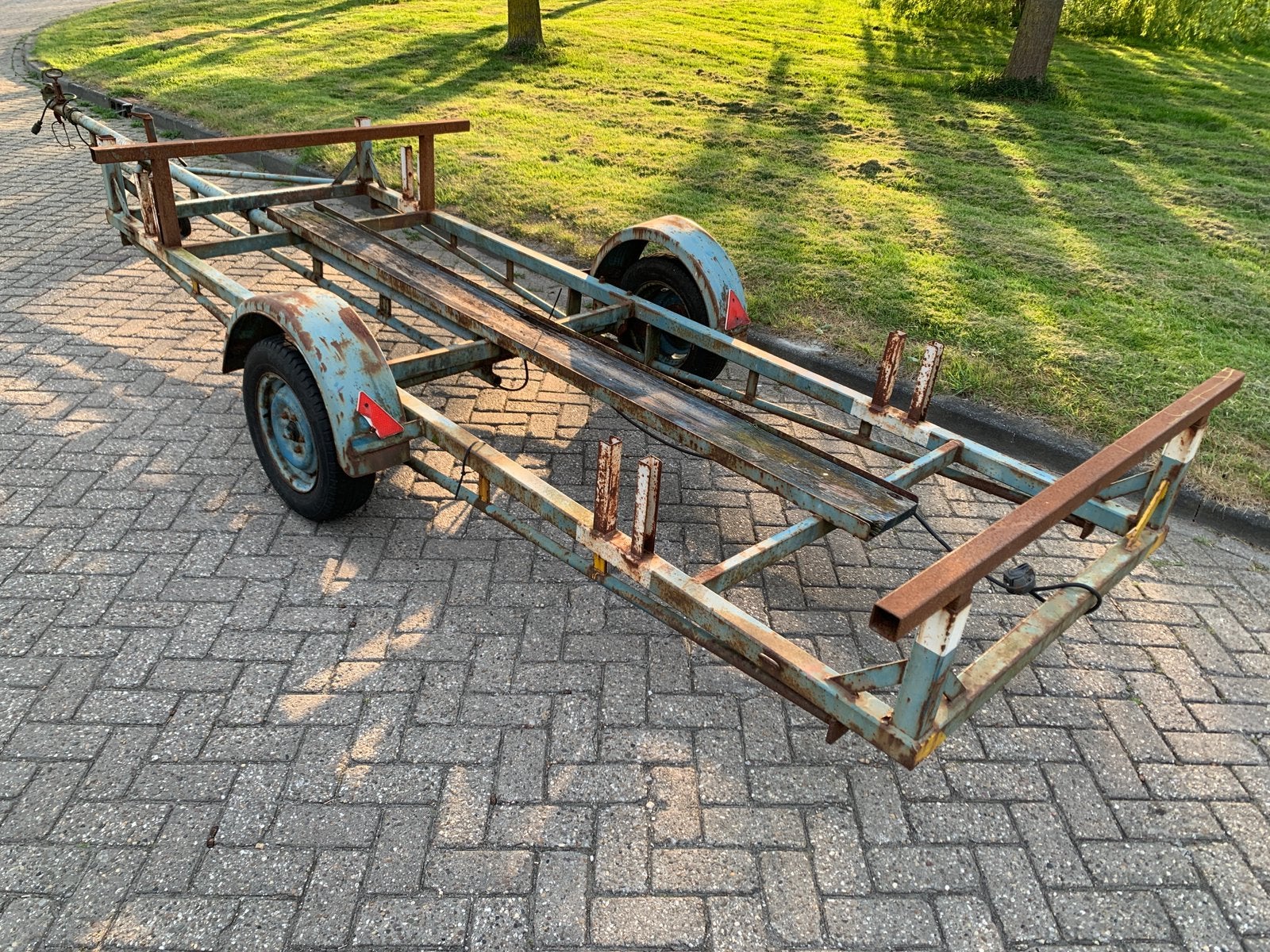 Oude enkelas trailer boottrailer. 1350kg,opknapper, Ophalen, Gebruikt, Overige typen