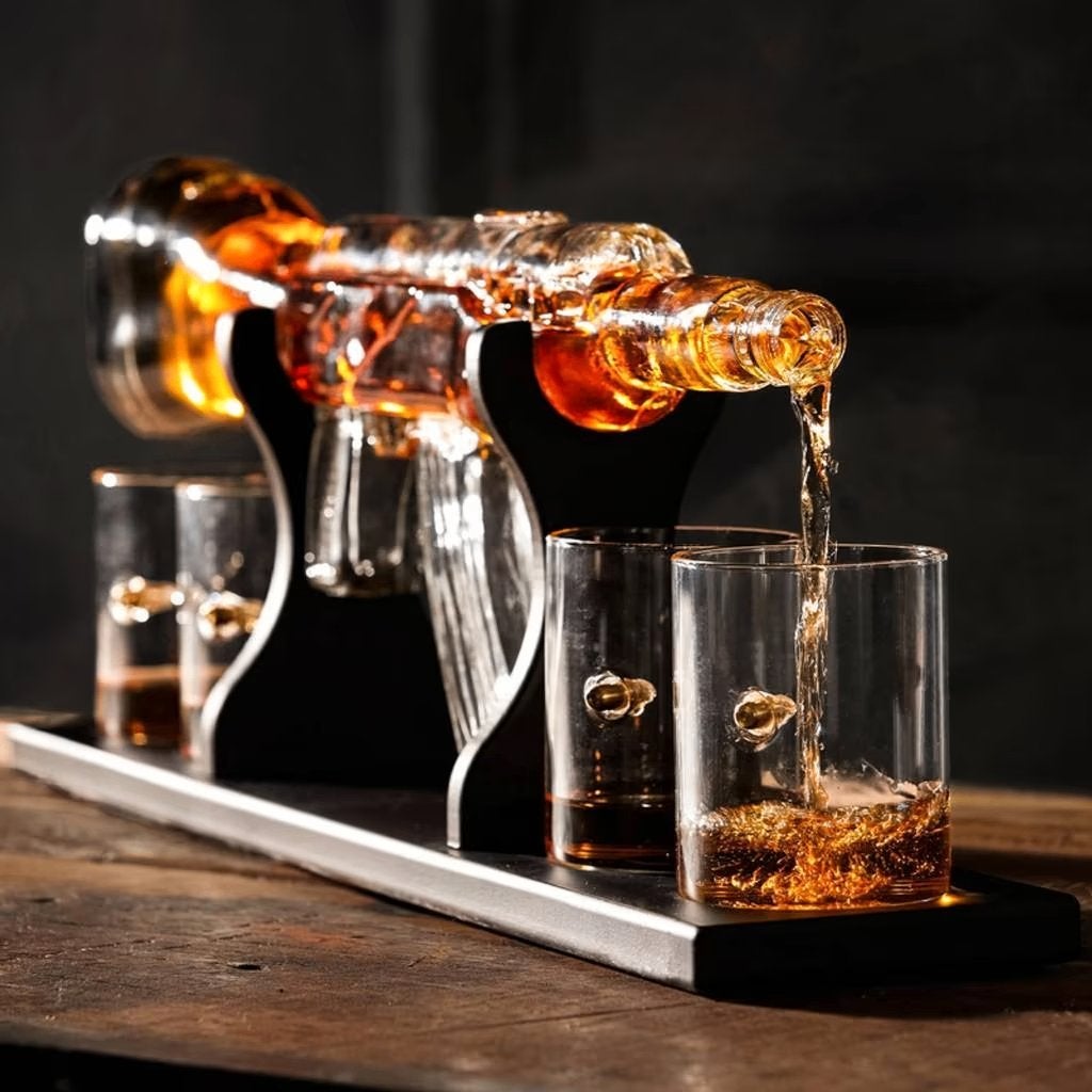 AK 47 karaf - Whiskey karaf - Drank karaf - Mancave, Cave & Garden, Verzenden, Nieuw, Kouwe Hoek 1B, Waddinxveen