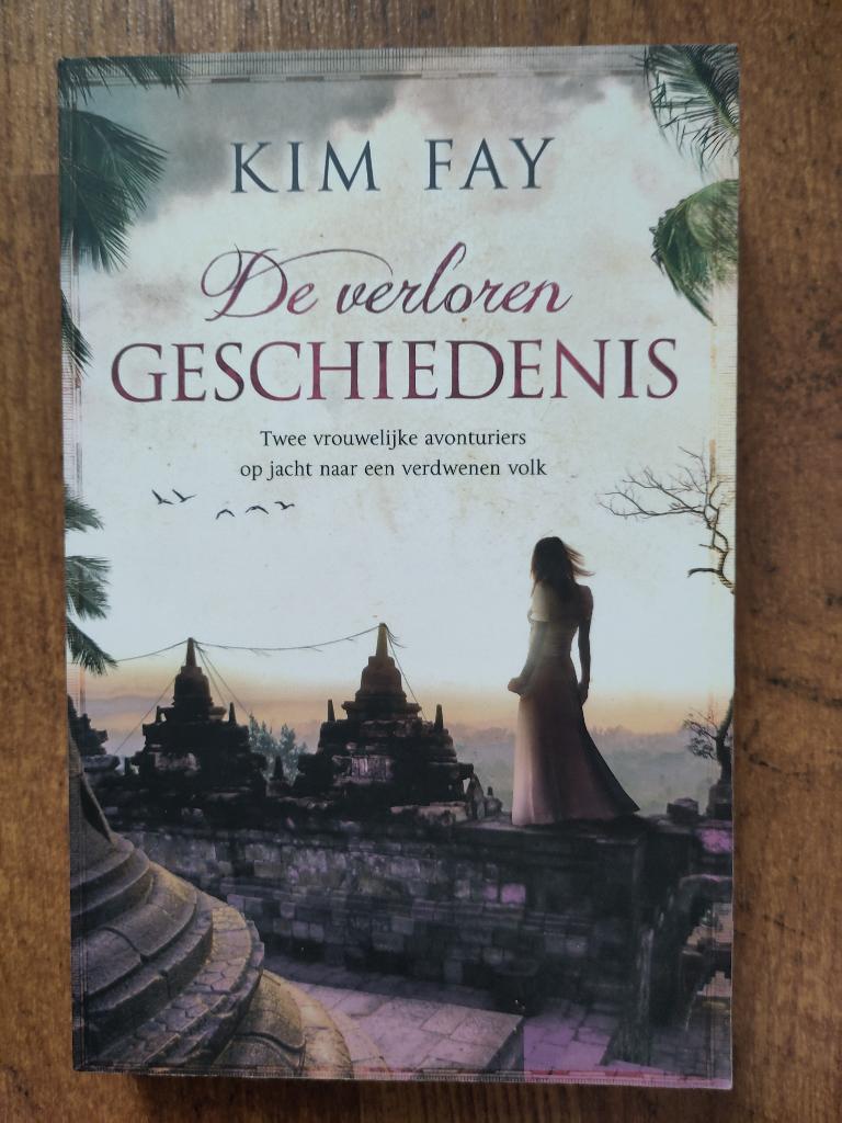 Kim Fay - De verloren geschiedenis, Ophalen of Verzenden, Zo goed als nieuw