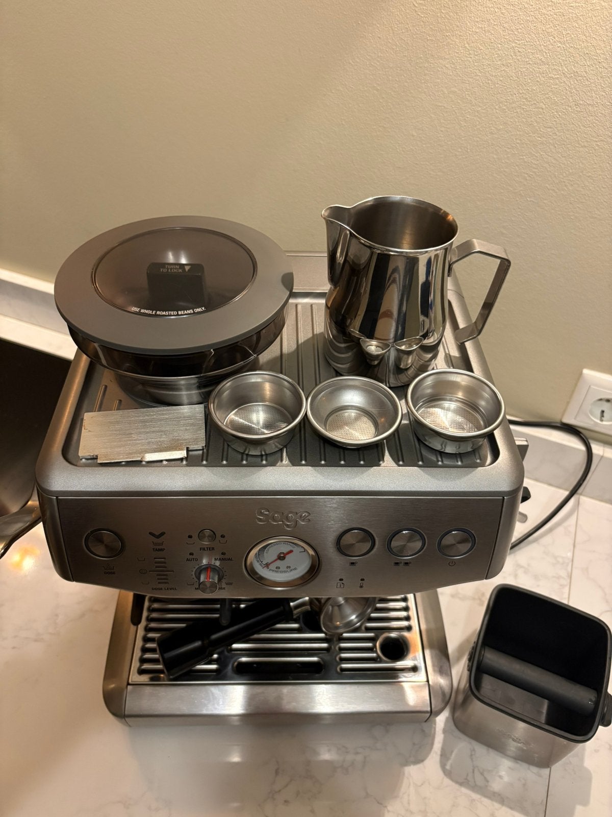 Foto 4 van Sage Barista Express Impress – RVS – zo goed als nieuw