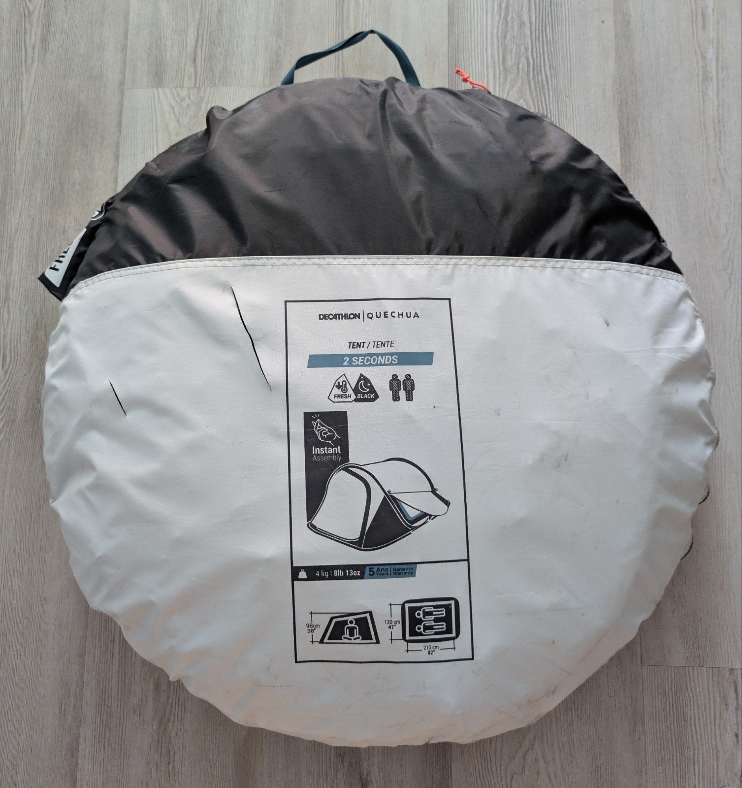 Quechua 2 seconds Fresh & Black, 2 persoonstent, Caravans en Kamperen, Tenten, Ophalen of Verzenden, Zo goed als nieuw, Tot en met 2