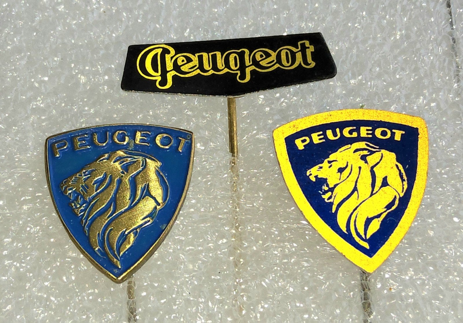 3 Vintage Peugeot Speldjes - Auto Merk Collectie, Ophalen of Verzenden, Gebruikt, Merk, Speldje of Pin