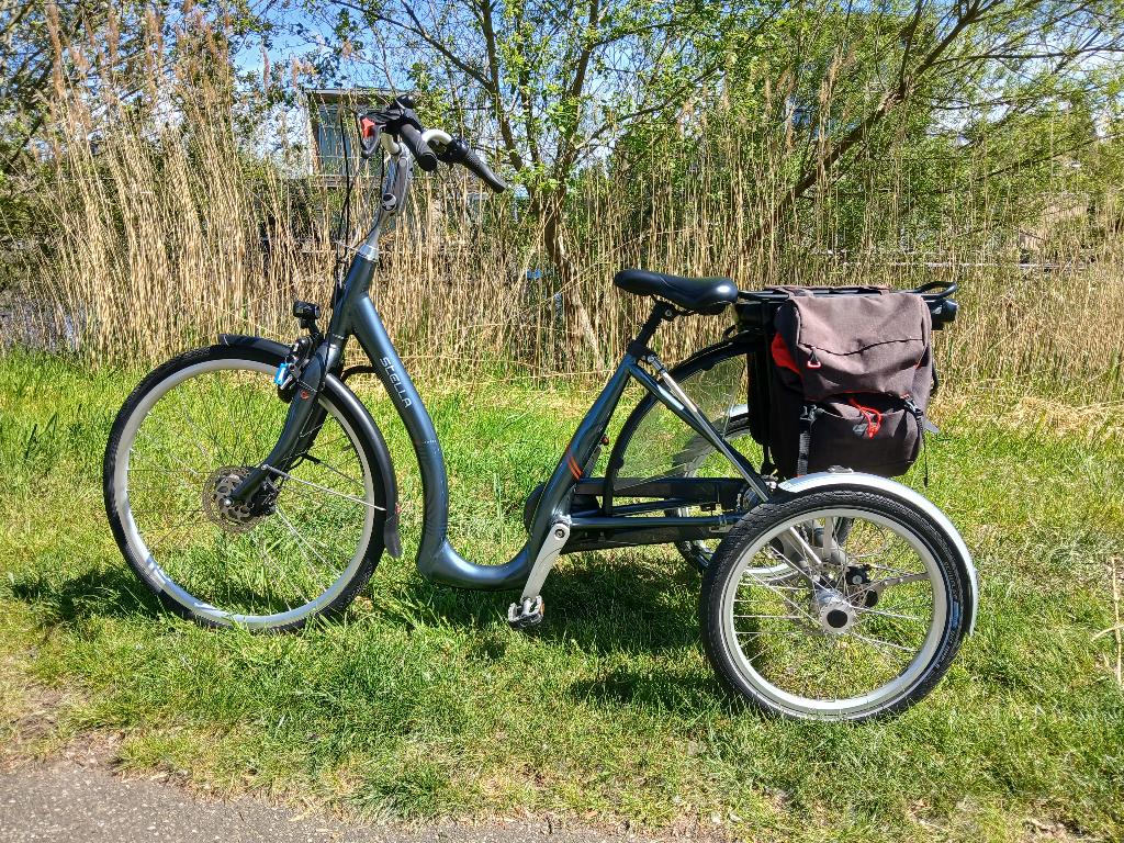 Stella elektrische driewielfiets, Fietsen en Brommers, Ophalen, Zo goed als nieuw, Schijfrem, Stella