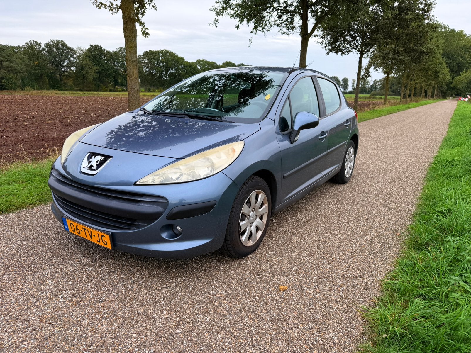 Peugeot 207 1.4 16V 5DRS, Airco, Inruil mogelijk, Voorwielaandrijving, Stof, 1360 cc, Zwart