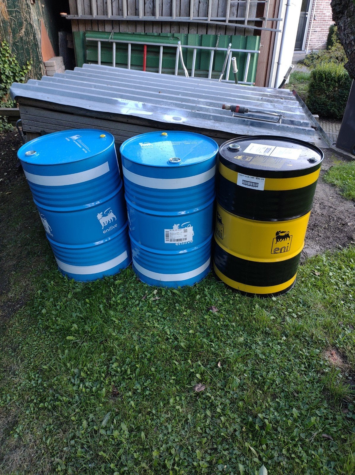 olievaten 200 liter. stookton., Ophalen, Zo goed als nieuw, Vuurton