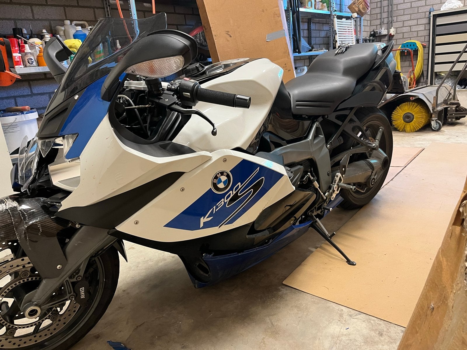 BMW K1300S Schade Motor - Ideaal voor onderdelen/reparatie, Ophalen, Handvatverwarming, 4 cilinders, Motorrijbewijs A