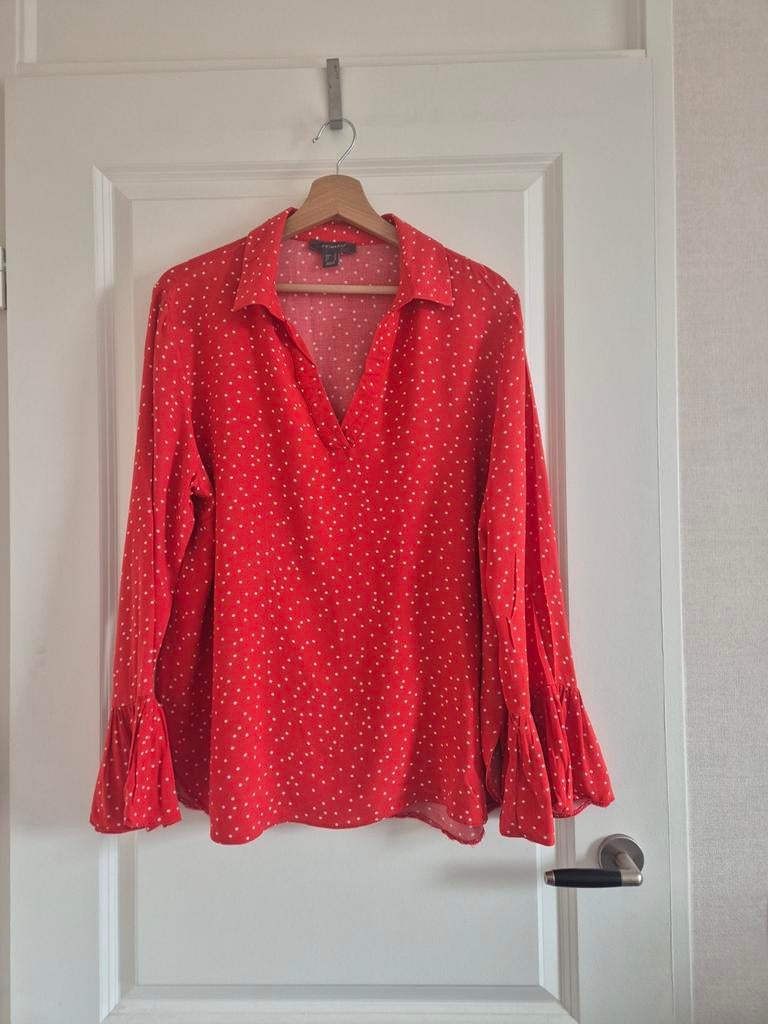 Rode blouse met stippen van Primark, Kleding | Dames, Blouses en Tunieken, Ophalen of Verzenden, Zo goed als nieuw, Maat 42/44 (L)