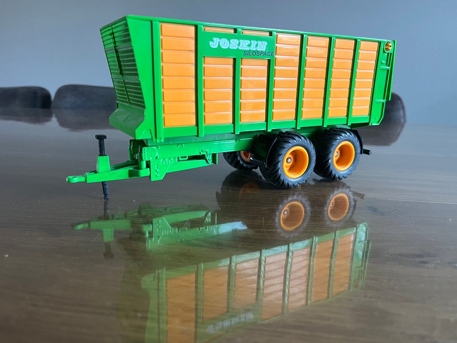 Joskin Silospace silagewagen Siku, Hobby en Vrije tijd, Modelauto's | 1:32, Ophalen of Verzenden, Zo goed als nieuw, Tractor of Landbouw