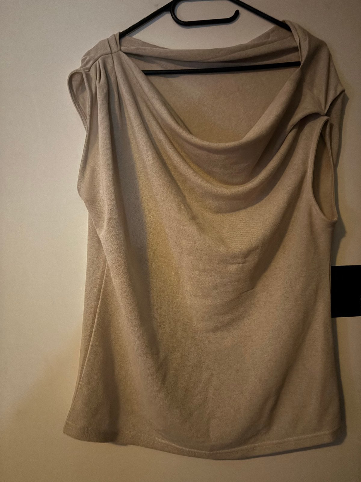 Beige off-shoulder top Olivia & Kate maat L, Kleding | Dames, Beige, Maat 42/44 (L), Ophalen of Verzenden, Zo goed als nieuw
