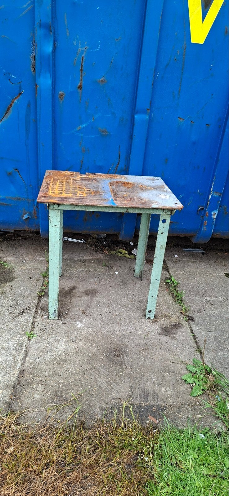 Robuuste stalen tafel / werkbank - Gebruikt, Doe-het-zelf en Verbouw, Werkbanken, Gebruikt, Niet van toepassing, Niet van toepassing