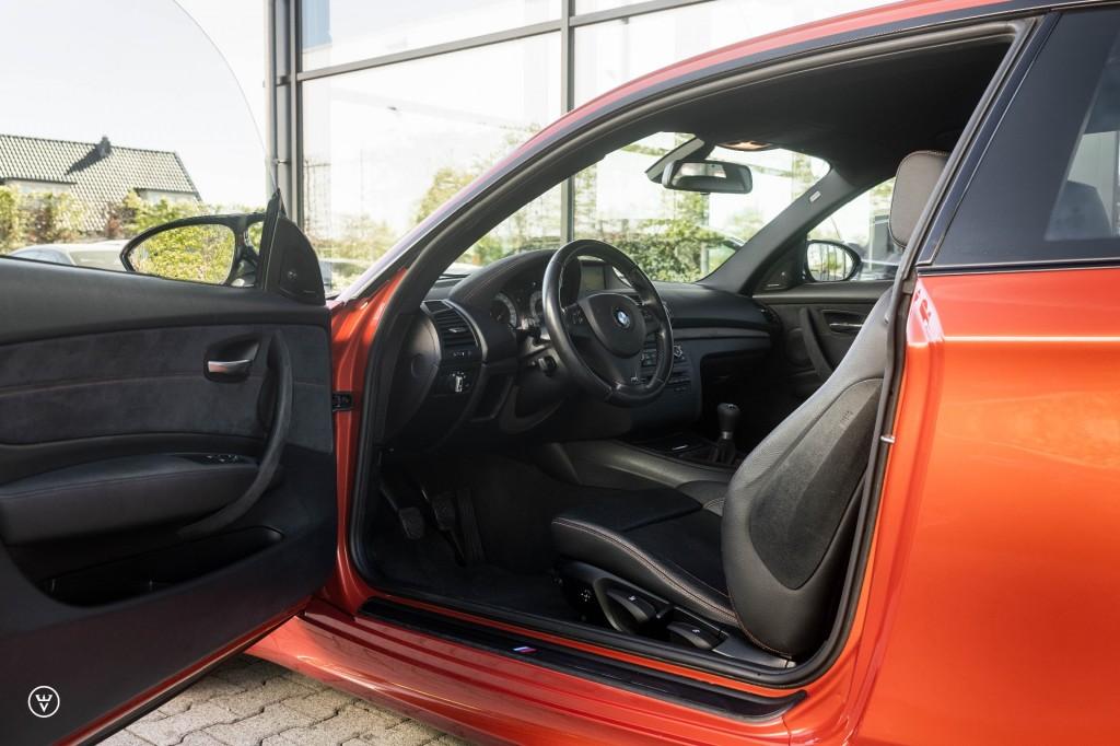 Bmw 1-SERIE 1M Coupé – dealer OH, Prof Navi, 90dkm, 1-Serie, Achterwielaandrijving, Gebruikt, Overige kleuren