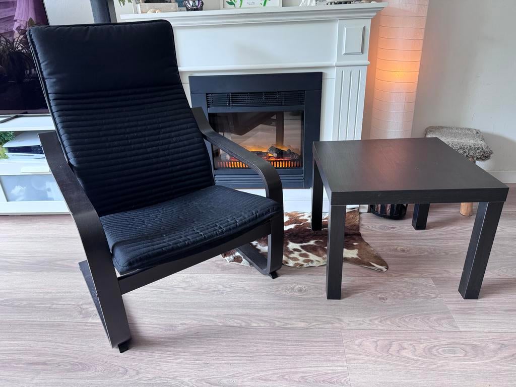 IKEA POÄNG fauteuil en LACK bijzettafel - Zwart, Ophalen, Zo goed als nieuw, Minder dan 4 stoelen