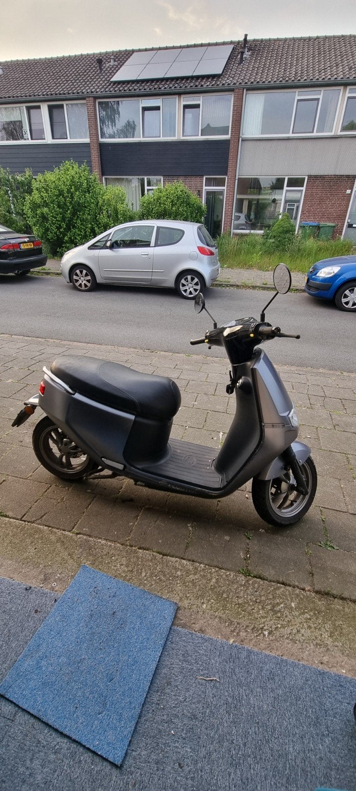 E-scooter E2 onderdelen (accu defect, motor verkocht), Ophalen
