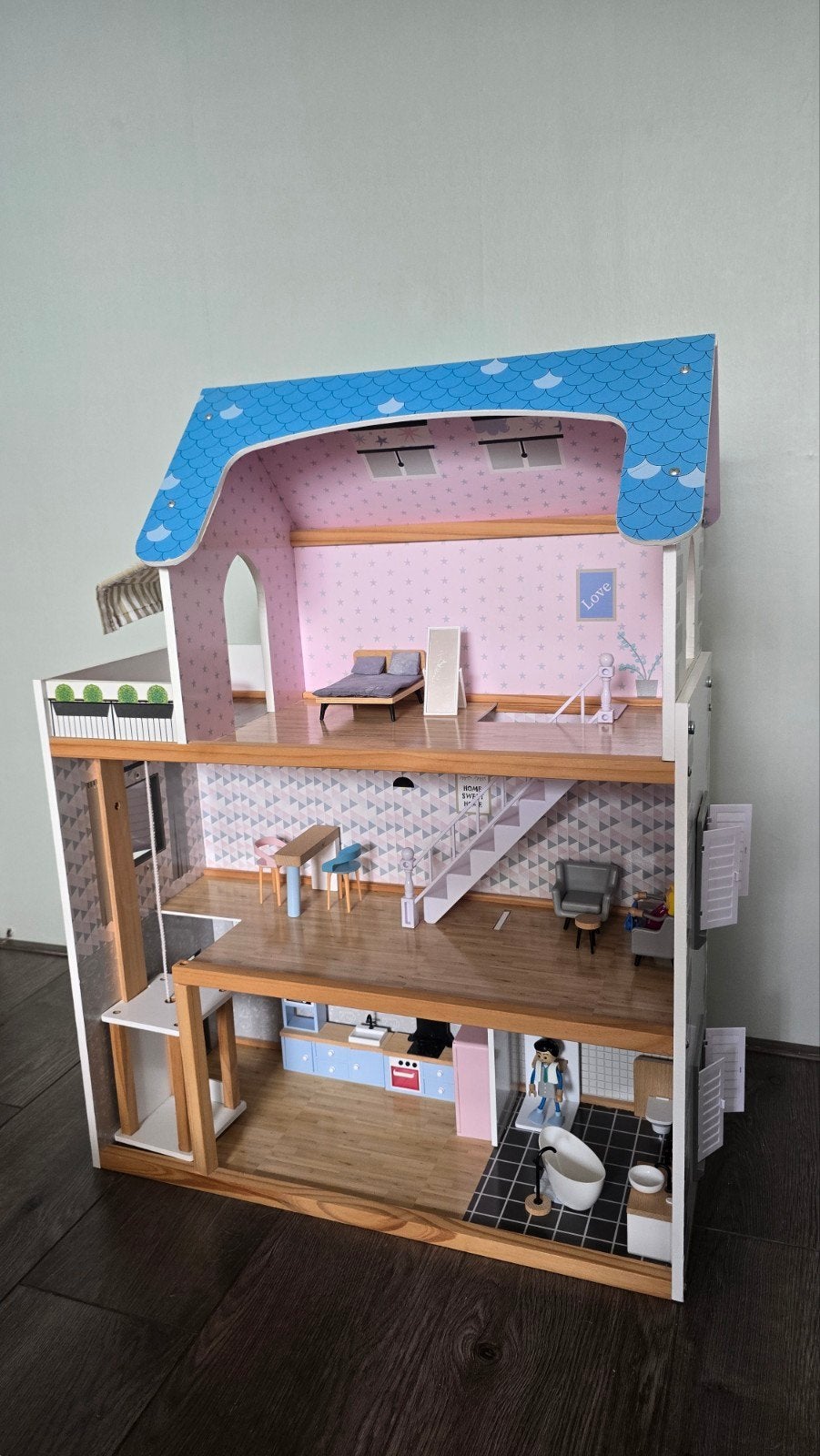 Groot Houten Poppenhuis met Meubels, Ophalen, Zo goed als nieuw, Poppenhuis
