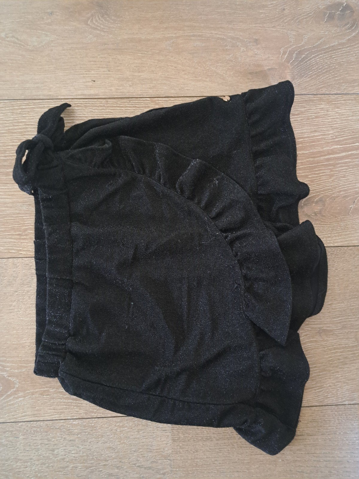 Zwarte glitter shorts 158/164, Kinderen en Baby's, Kinderkleding | Maat 158, Broek, Meisje, Ophalen of Verzenden, Zo goed als nieuw