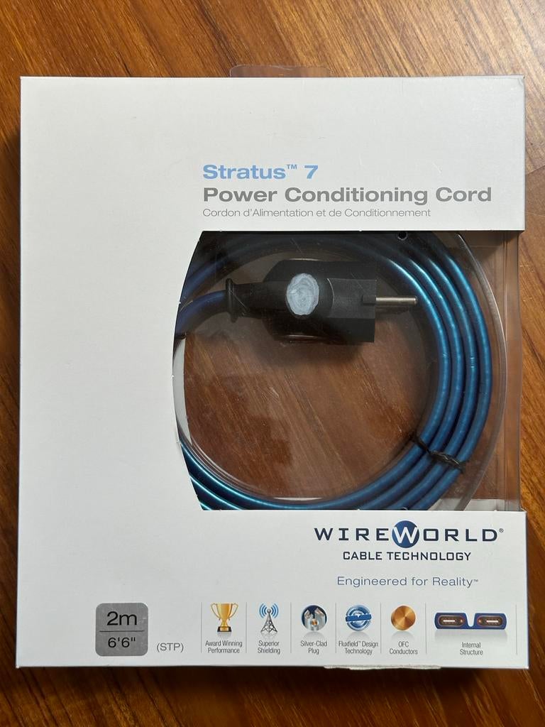Wireworld Stratus 7 Power Conditioning Cord 2m, Ophalen, Zo goed als nieuw, Minder dan 2 meter, Overige kabels
