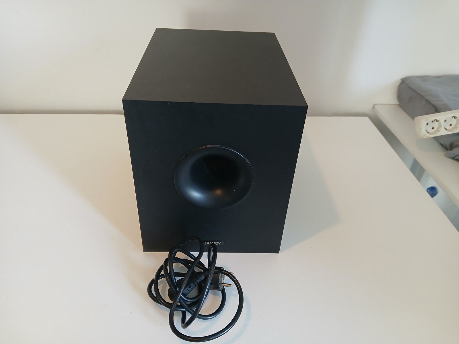 Tannoy Efx 5.1 (subwoofer), Subwoofer, 60 tot 120 watt, AUX-ingang, Ophalen