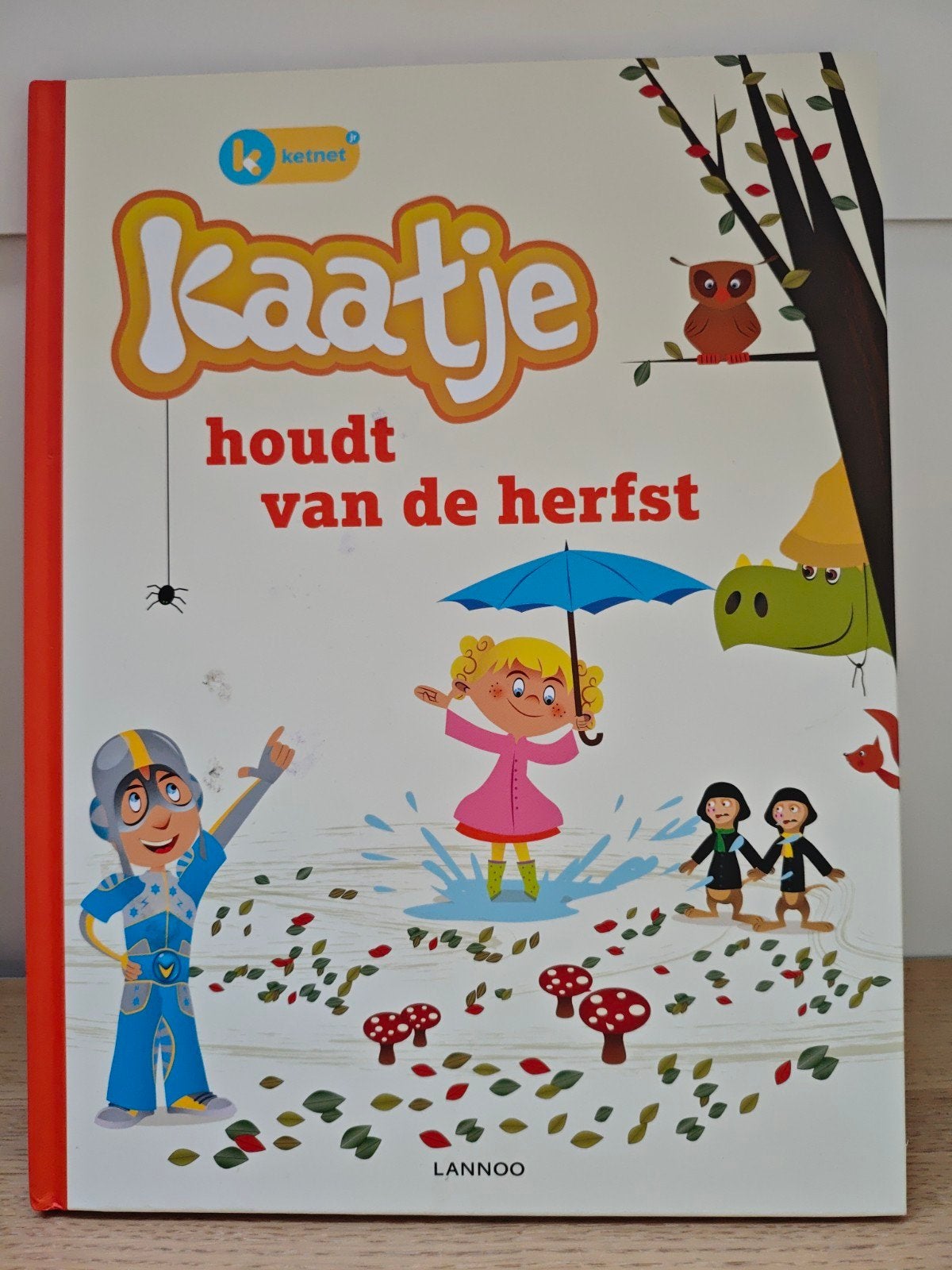 Kaatje houdt van de herfst - Kleurrijk kinderboek, zeer net, Boeken, Ophalen of Verzenden, Zo goed als nieuw, 3 tot 4 jaar