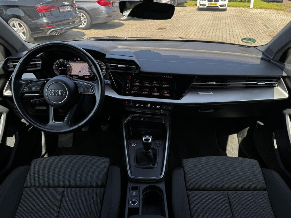 Audi A3 Sportback 35TFSI Business Trekhaa|Matrix|B&O|ACC|NAP, Auto's, Audi, Voorwielaandrijving, Stof, 4 cilinders, 150 pk