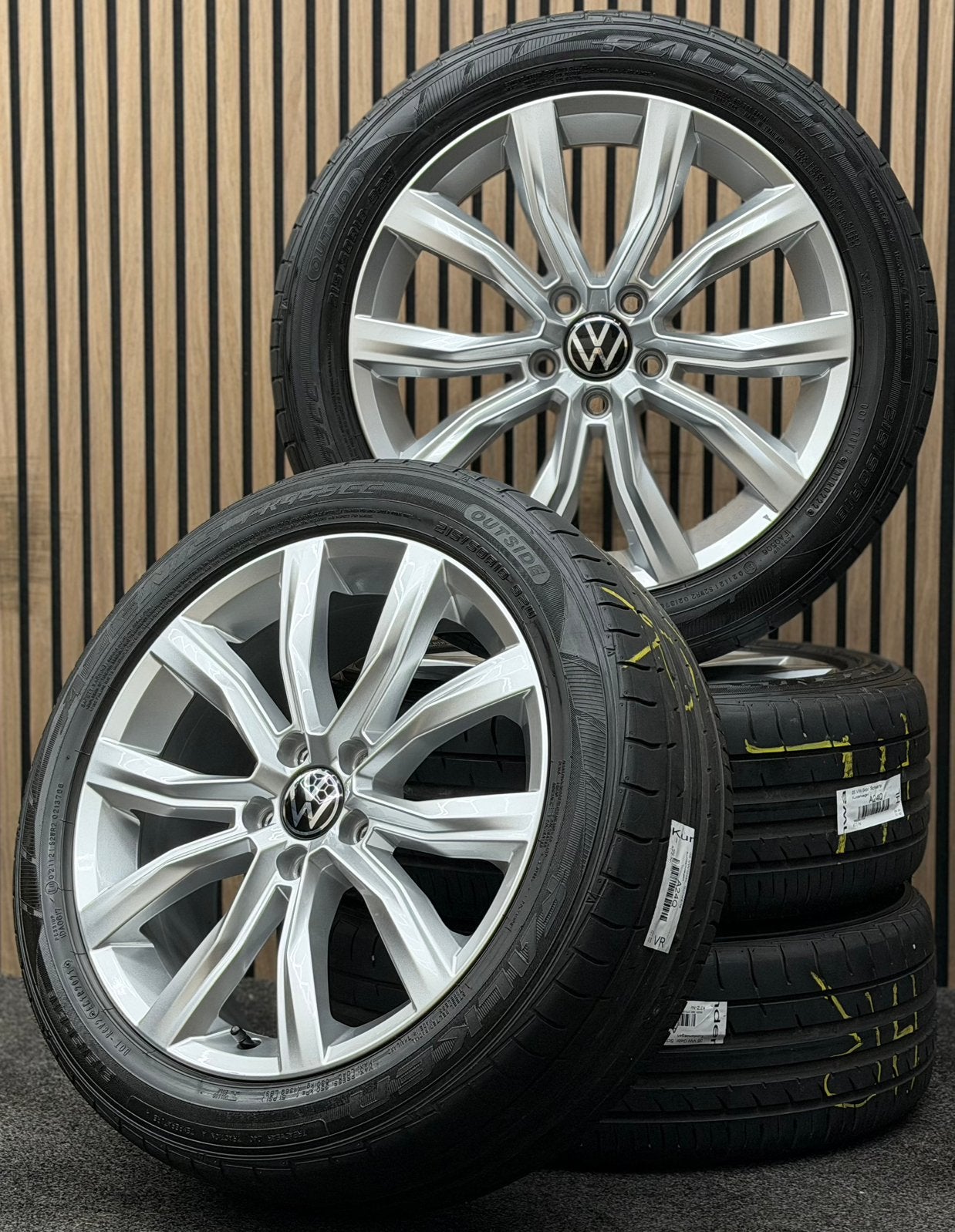 Originele 18 inch VW T-Roc Grange Hill 5x112 ET45 Falken, Ophalen, 18 inch, 215 mm, .