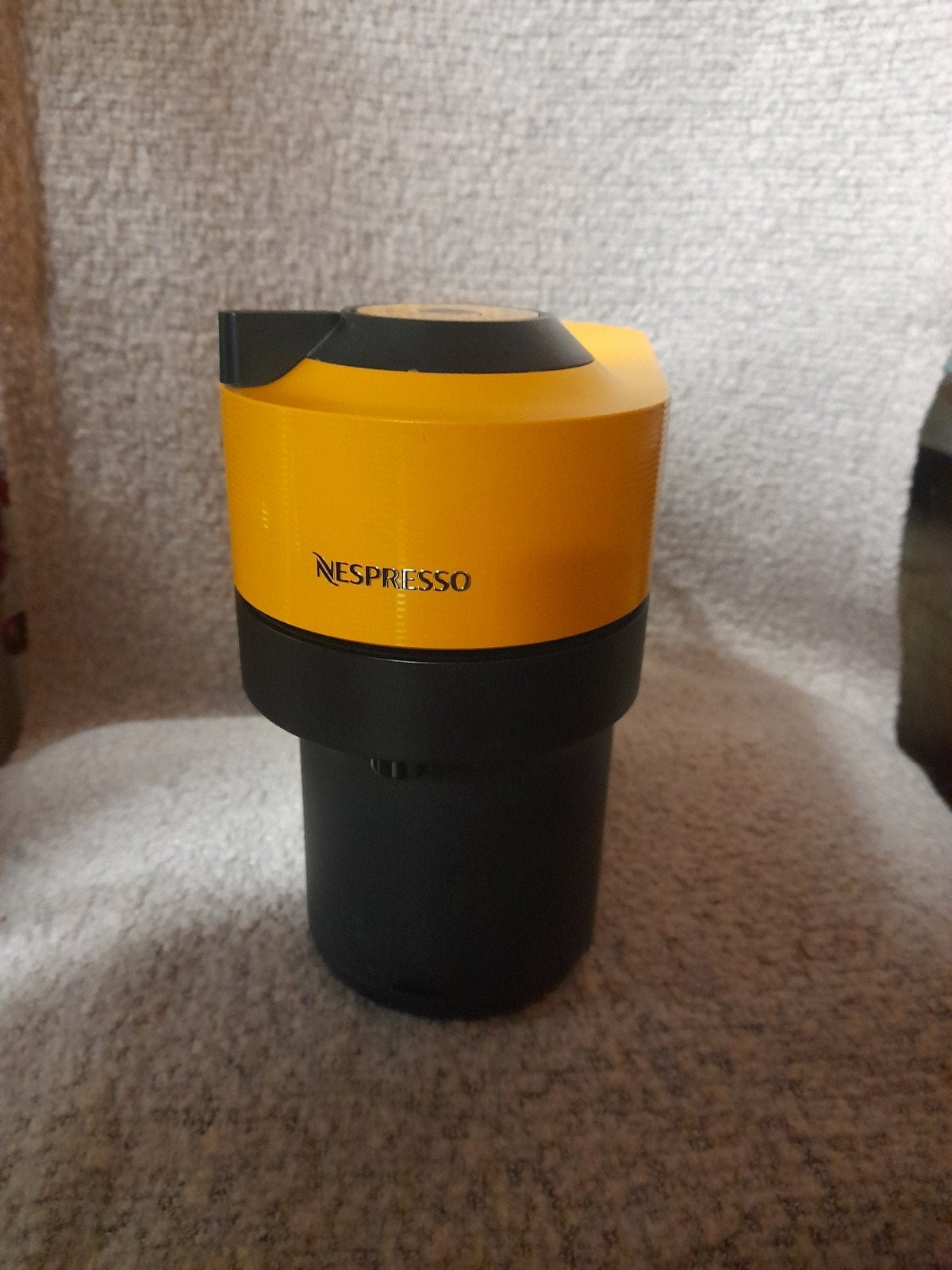 nespresso koffie apparaat met cups en prullenbakje, Witgoed en Apparatuur, Koffiezetapparaten, 10 kopjes of meer, Ophalen of Verzenden