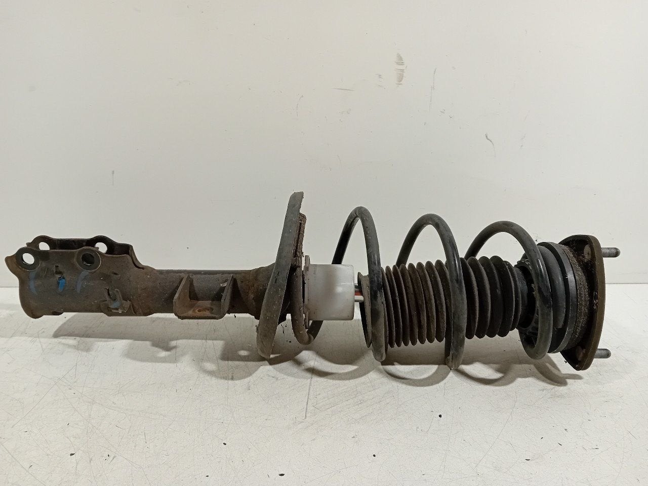 Veerpoot links voor Peugeot Expert, Onderdelen@venauto.nl, Van der Ven Autorecycling B.V., Gebruikt, Ettenseweg 76, 4706 PB Roosendaal, The Netherlands