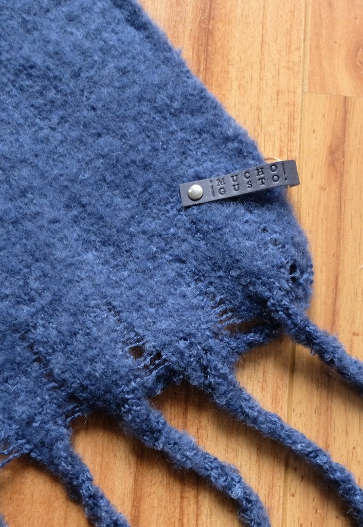 Nieuw: Mucho Gusto omslagdoek sjaal blauw 200x50 cm, Ophalen, Maat 46/48 (XL) of groter, Nieuw, Mucho Gusto