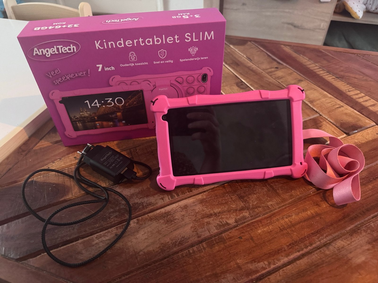 Angeltech Kindertablet 7 inch - Roze, Ophalen, 32 GB, Zo goed als nieuw, Kindertablet slim
