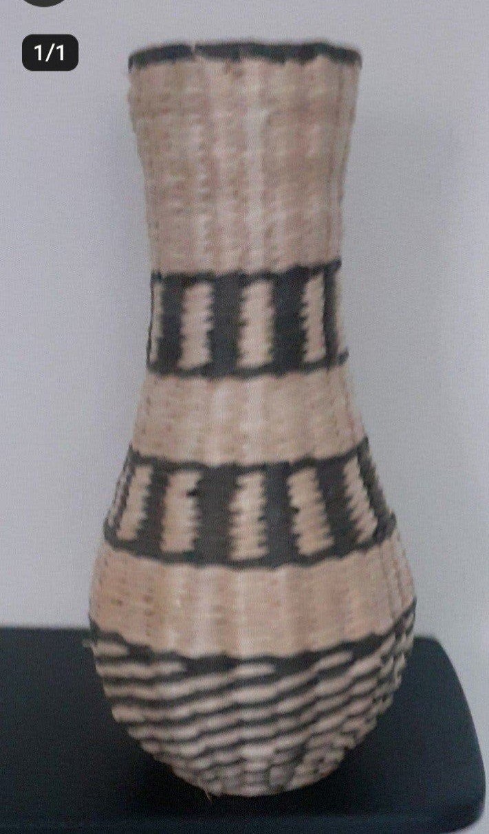 rotan vaas 44cm hoog, Ophalen