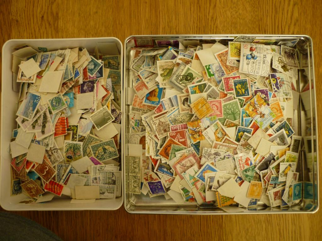 Kavel wereld afgeweekt 300 gram, Postzegels en Munten, Postzegels | Volle albums en Verzamelingen, Ophalen of Verzenden, Nederland en Buitenland