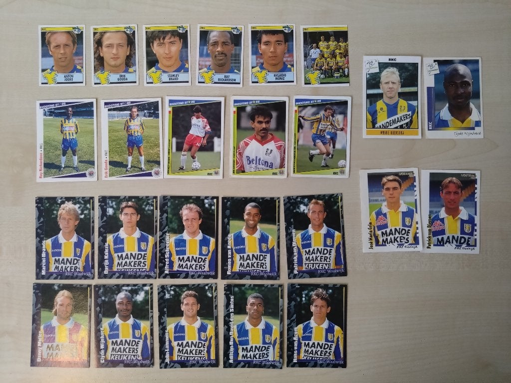 Gezocht & te koop / ruil RKC Waalwijk voetbalplaatjes Panini, Verzenden, Zo goed als nieuw, Overige binnenlandse clubs, Poster, Plaatje of Sticker