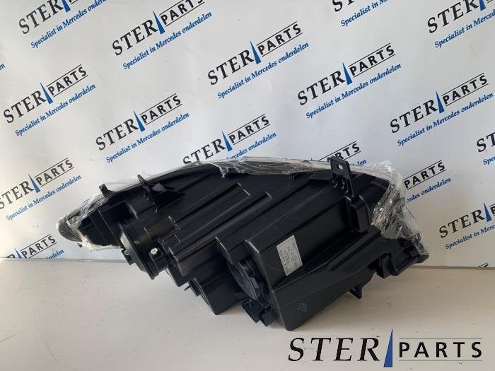 Koplamp links van een Mercedes Sprinter, 12 maanden garantie, -, Nieuw, Ophalen of Verzenden